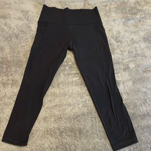 Athleta Salutation Stash Pocket II 7/8 Tight Leggings